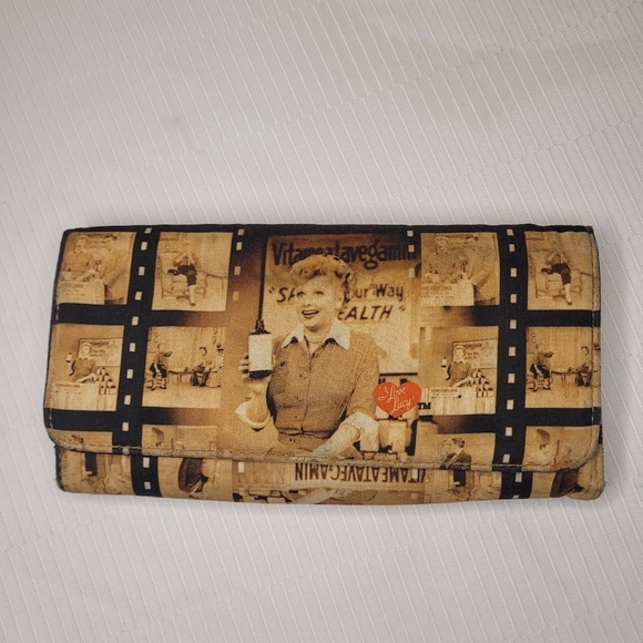"I Love Lucy" Trifold Wallet - Picture 1 of 12